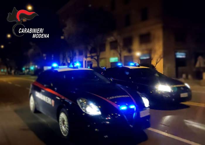 Servizi di controllo del territorio: diversi interventi dei Carabinieri di Modena per stati di ebbrezza ed alterazione